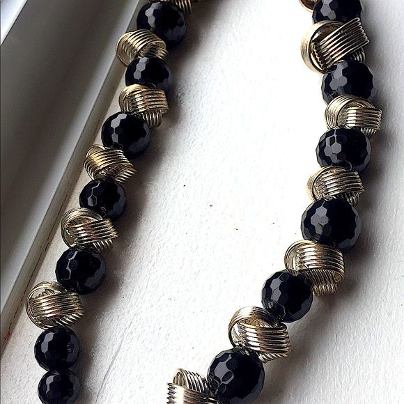 Black Bead & Metal Twist Full Matching Jewelry Set - Picture 5 of 8